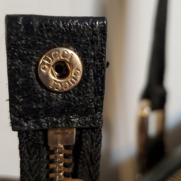 Gucci Handbag - Picture 6 of 16